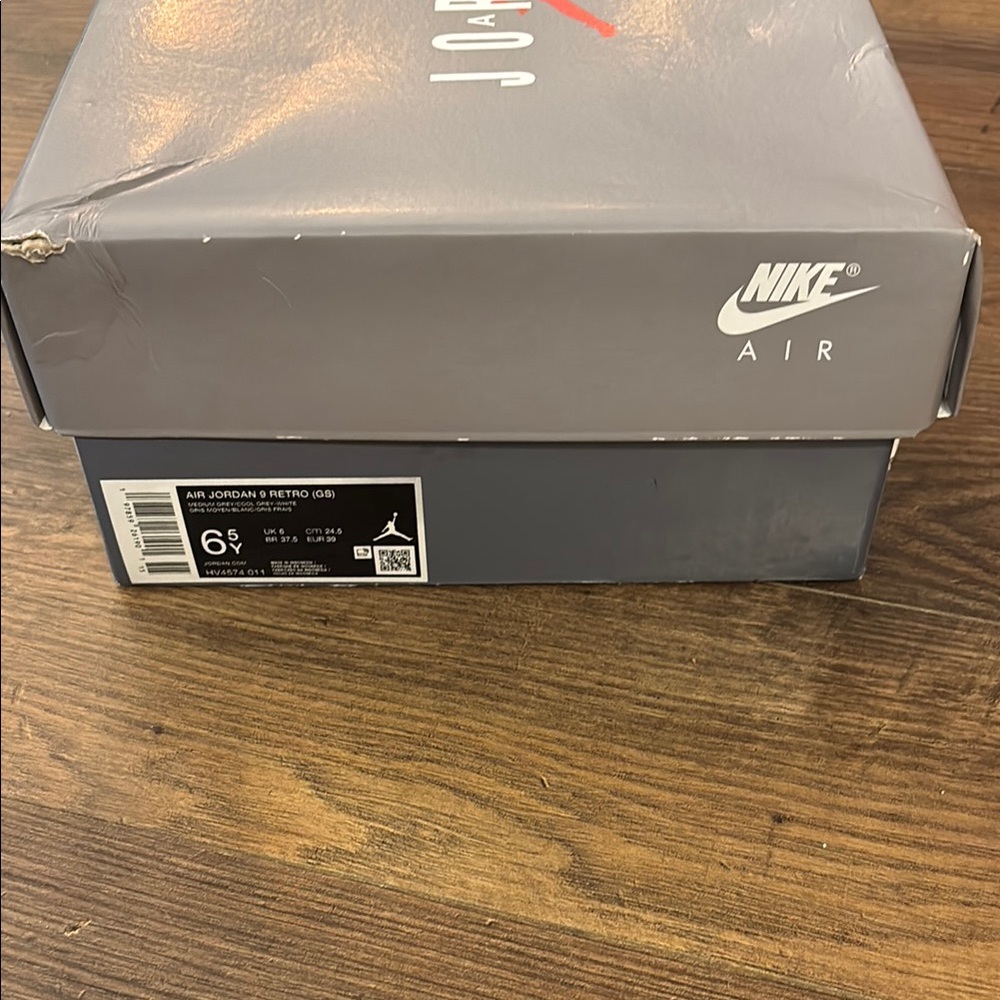 Jordan Kids Sneakers 6.5 Y Gray - Picture 11 of 11